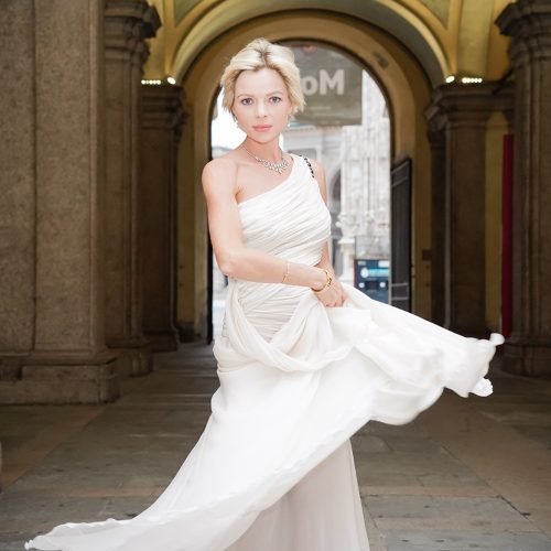 телеведущая Елена Николаева